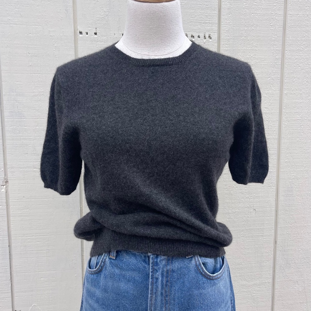 Lord & Taylor Charcoal Grey Short Sleeve Cashmere Sweater Size Medium